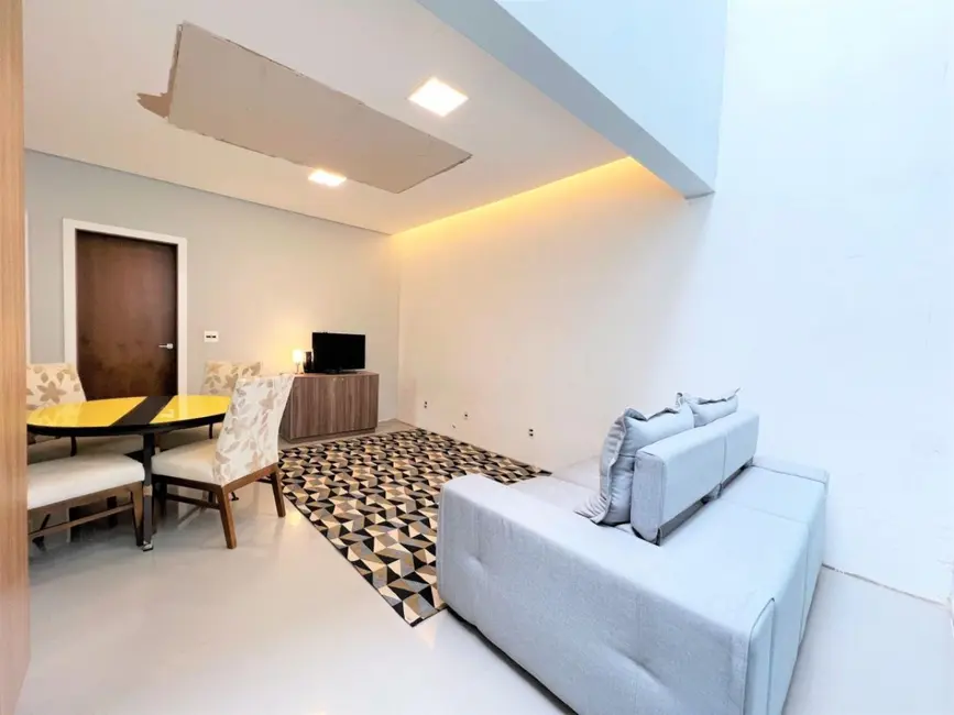 Casa de Condomínio com 2 quartos à venda, 180m2 em Portal Roselândia, Cotia - SP - imagem 8 Foto 8 de Casa de Condomínio com 2 quartos à venda, 180m2 em Portal Roselândia, Cotia - SP