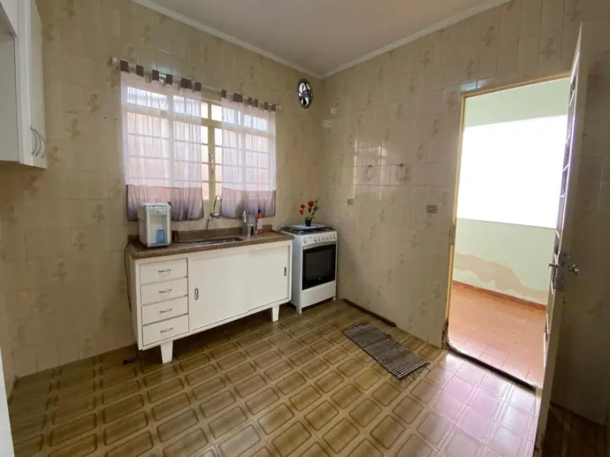 Casa com 3 quartos à venda, 180m2 em Veloso, Osasco - SP - imagem 4 Foto 4 de Casa com 3 quartos à venda, 180m2 em Veloso, Osasco - SP