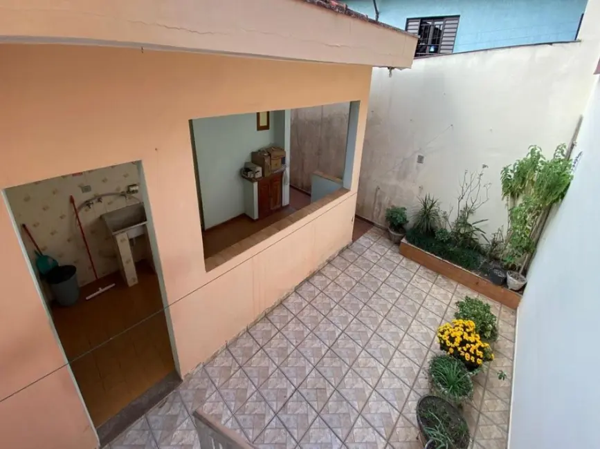 Casa com 3 quartos à venda, 180m2 em Veloso, Osasco - SP - imagem 7 Foto 7 de Casa com 3 quartos à venda, 180m2 em Veloso, Osasco - SP