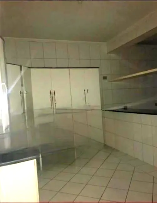 Casa com 4 quartos à venda, 128m2 em Bonfim, Osasco - SP - imagem 4 Foto 4 de Casa com 4 quartos à venda, 128m2 em Bonfim, Osasco - SP
