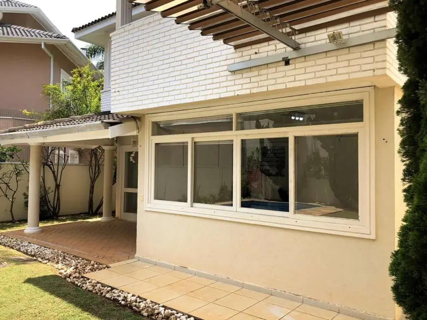 Casa de Condomínio com 4 quartos à venda, 234m2 em São Paulo II, Cotia - SP - imagem 5 Foto 5 de Casa de Condomínio com 4 quartos à venda, 234m2 em São Paulo II, Cotia - SP