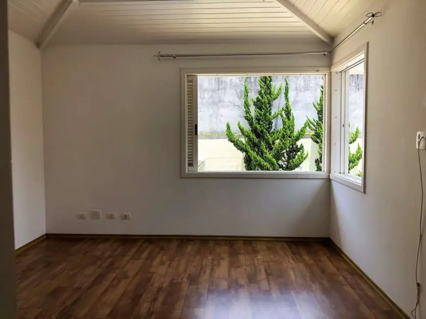 Casa de Condomínio com 4 quartos à venda, 234m2 em São Paulo II, Cotia - SP - imagem 9 Foto 9 de Casa de Condomínio com 4 quartos à venda, 234m2 em São Paulo II, Cotia - SP