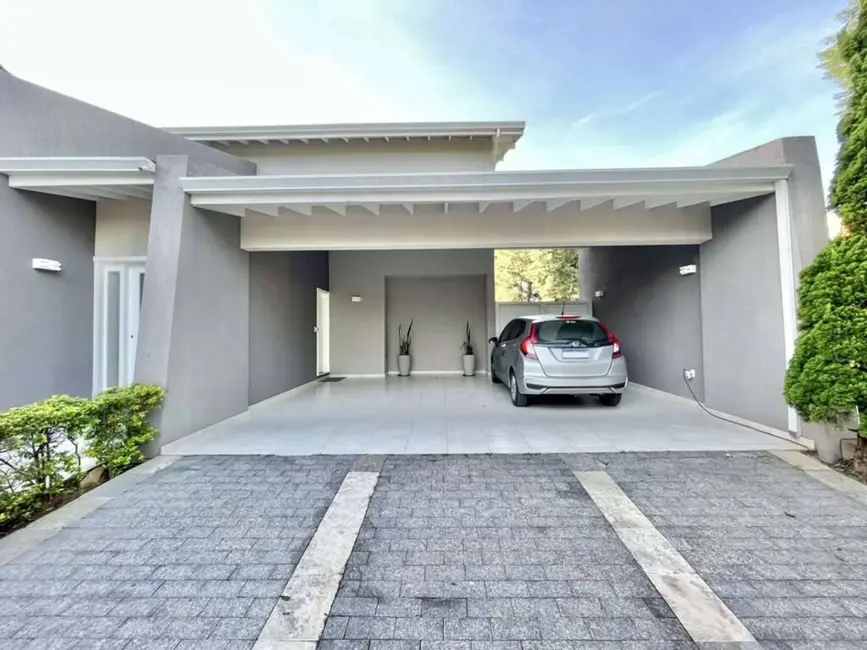 Casa de Condomínio com 3 quartos à venda, 559m2 em Nova Higienópolis, Jandira - SP - imagem 3 Foto 3 de Casa de Condomínio com 3 quartos à venda, 559m2 em Nova Higienópolis, Jandira - SP