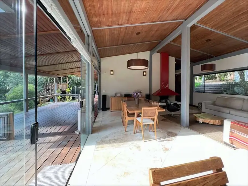 Casa de Condomínio com 5 quartos à venda, 383m2 em Chácaras do Peroba, Jandira - SP - imagem 9 Foto 9 de Casa de Condomínio com 5 quartos à venda, 383m2 em Chácaras do Peroba, Jandira - SP