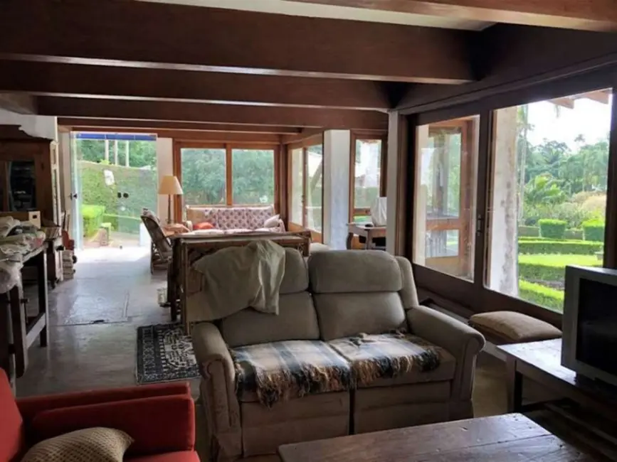 Casa com 4 quartos à venda, 800m2 em Chácaras do Refúgio-Granja Viana, Cotia - SP - imagem 3 Foto 3 de Casa com 4 quartos à venda, 800m2 em Chácaras do Refúgio-Granja Viana, Cotia - SP