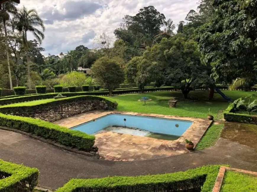 Casa com 4 quartos à venda, 800m2 em Chácaras do Refúgio-Granja Viana, Cotia - SP - imagem 8 Foto 8 de Casa com 4 quartos à venda, 800m2 em Chácaras do Refúgio-Granja Viana, Cotia - SP