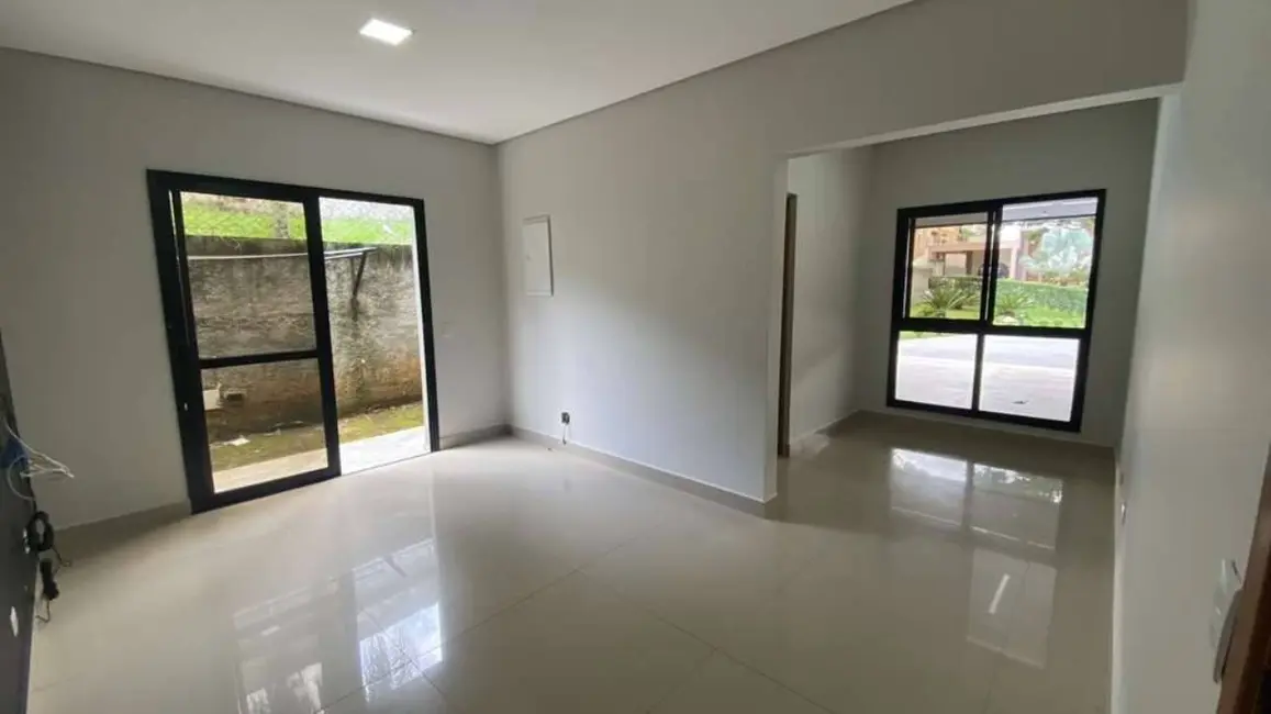 Foto 8 de Casa de Condomínio com 4 quartos para alugar, 360m2 em Chácaras São Carlos, Cotia - SP