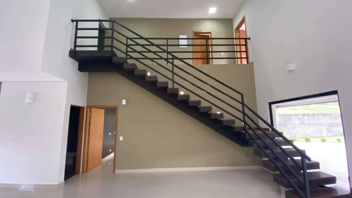 Foto 4 de Casa de Condomínio com 4 quartos para alugar, 360m2 em Chácaras São Carlos, Cotia - SP