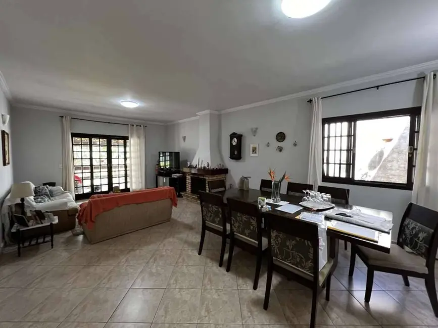 Foto 9 de Casa com 4 quartos à venda, 247m2 em Granja Viana II, Cotia - SP