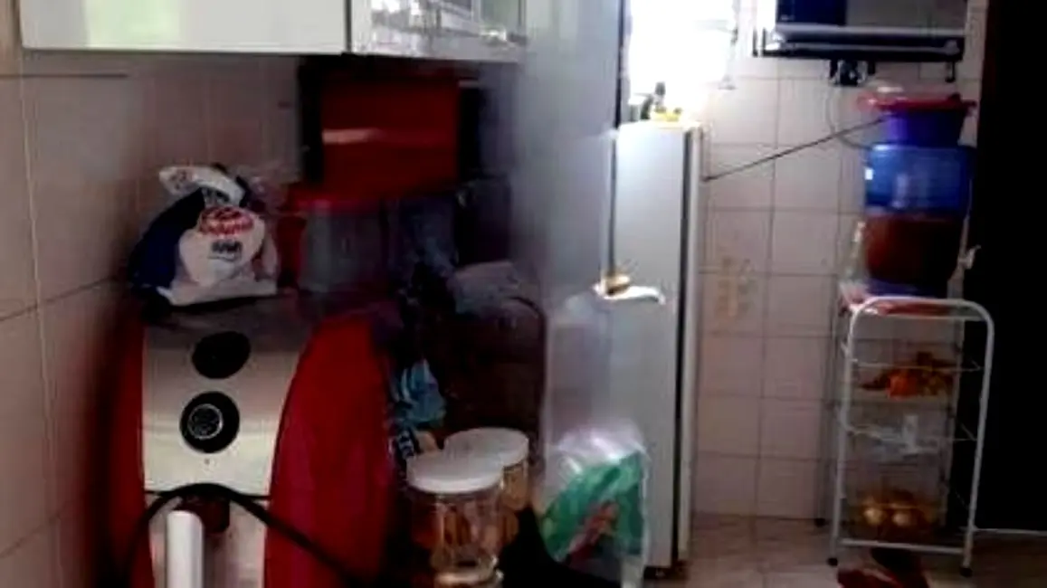Apartamento com 2 quartos à venda, 52m2 em Conjunto Habitacional Presidente Castelo Branco, Carapicuiba - SP - imagem 6 Foto 6 de Apartamento com 2 quartos à venda, 52m2 em Conjunto Habitacional Presidente Castelo Branco, Carapicuiba - SP