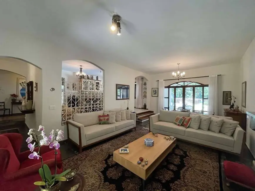 Foto 6 de Casa com 4 quartos à venda, 542m2 em Vila Vianna, Cotia - SP