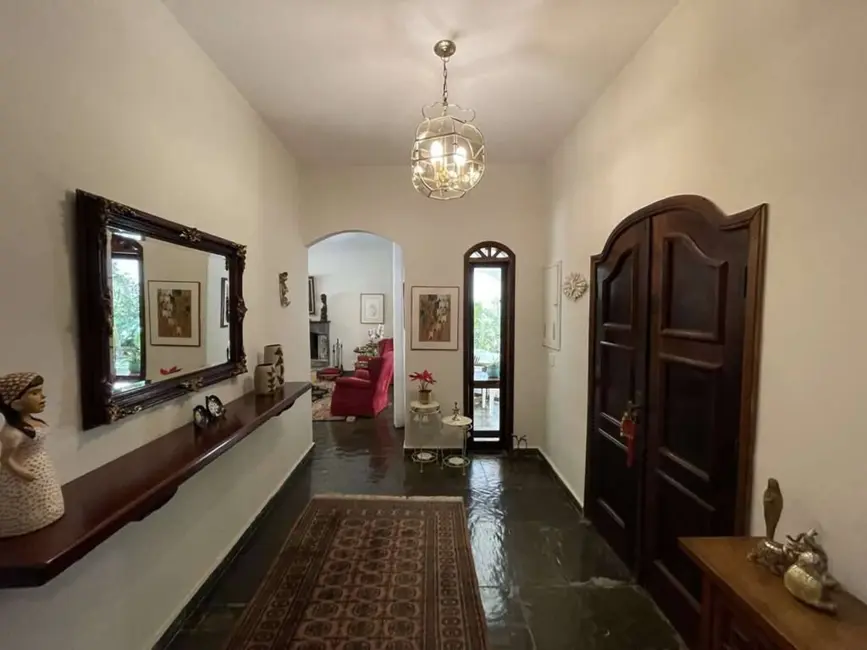 Foto 4 de Casa com 4 quartos à venda, 542m2 em Vila Vianna, Cotia - SP