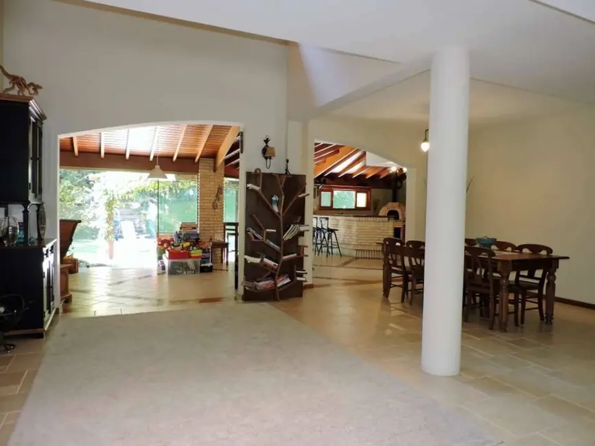 Casa de Condomínio com 4 quartos à venda, 444m2 em Altos de São Fernando, Jandira - SP - imagem 5 Foto 5 de Casa de Condomínio com 4 quartos à venda, 444m2 em Altos de São Fernando, Jandira - SP