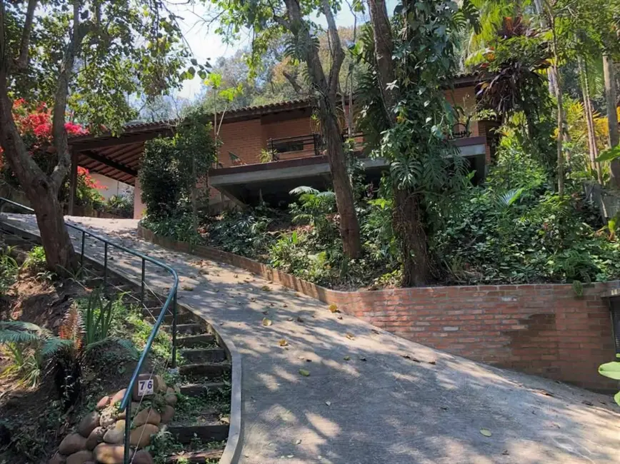 Foto 1 de Casa de Condomínio com 3 quartos à venda, 233m2 em Altos de São Fernando, Jandira - SP