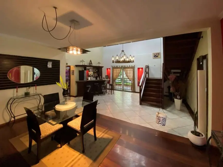 Casa de Condomínio com 4 quartos à venda, 450m2 em Chácara dos Junqueiras, Carapicuiba - SP - imagem 8 Foto 8 de Casa de Condomínio com 4 quartos à venda, 450m2 em Chácara dos Junqueiras, Carapicuiba - SP
