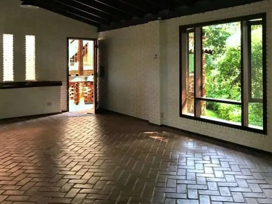 Foto 6 de Casa com 3 quartos à venda, 270m2 em Taboleiro Verde, Cotia - SP