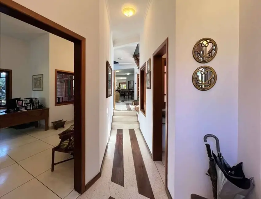 Foto 8 de Casa com 3 quartos à venda, 480m2 em Vila Santo Antônio, Cotia - SP