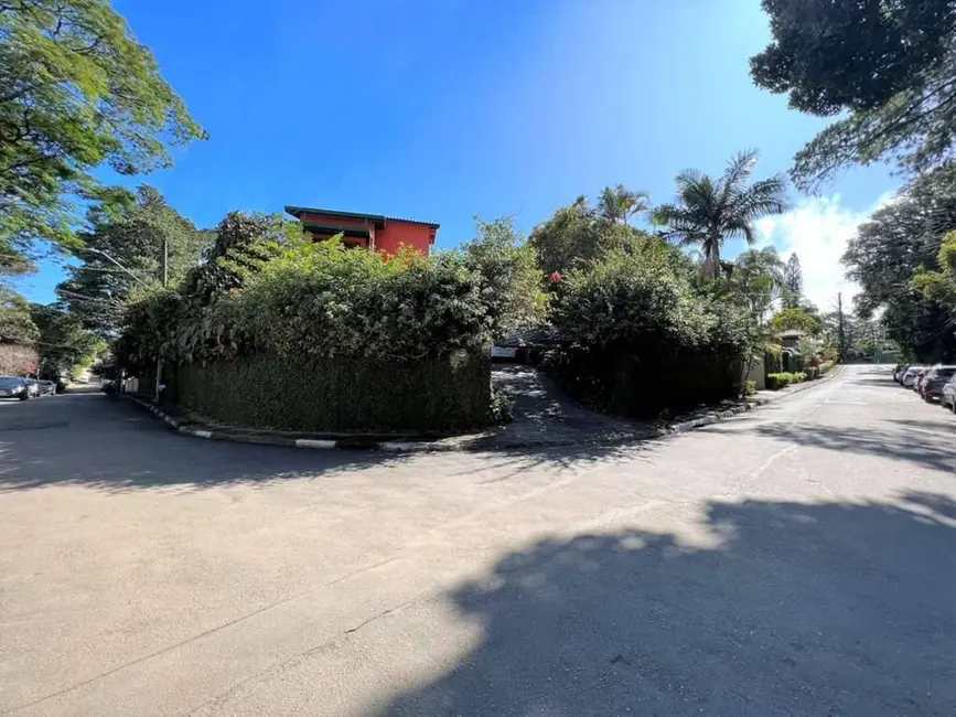 Foto 3 de Casa com 3 quartos à venda, 480m2 em Vila Santo Antônio, Cotia - SP