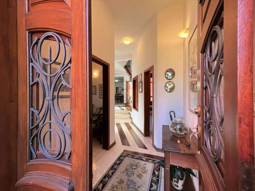 Foto 7 de Casa com 3 quartos à venda, 480m2 em Vila Santo Antônio, Cotia - SP