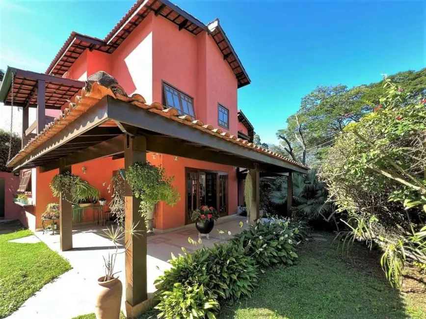 Foto 2 de Casa com 3 quartos à venda, 480m2 em Vila Santo Antônio, Cotia - SP