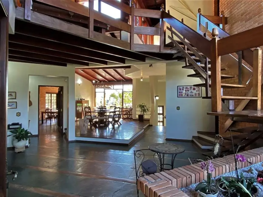 Casa de Condomínio com 4 quartos à venda, 89000m2 em Altos de São Fernando, Jandira - SP - imagem 7 Foto 7 de Casa de Condomínio com 4 quartos à venda, 89000m2 em Altos de São Fernando, Jandira - SP