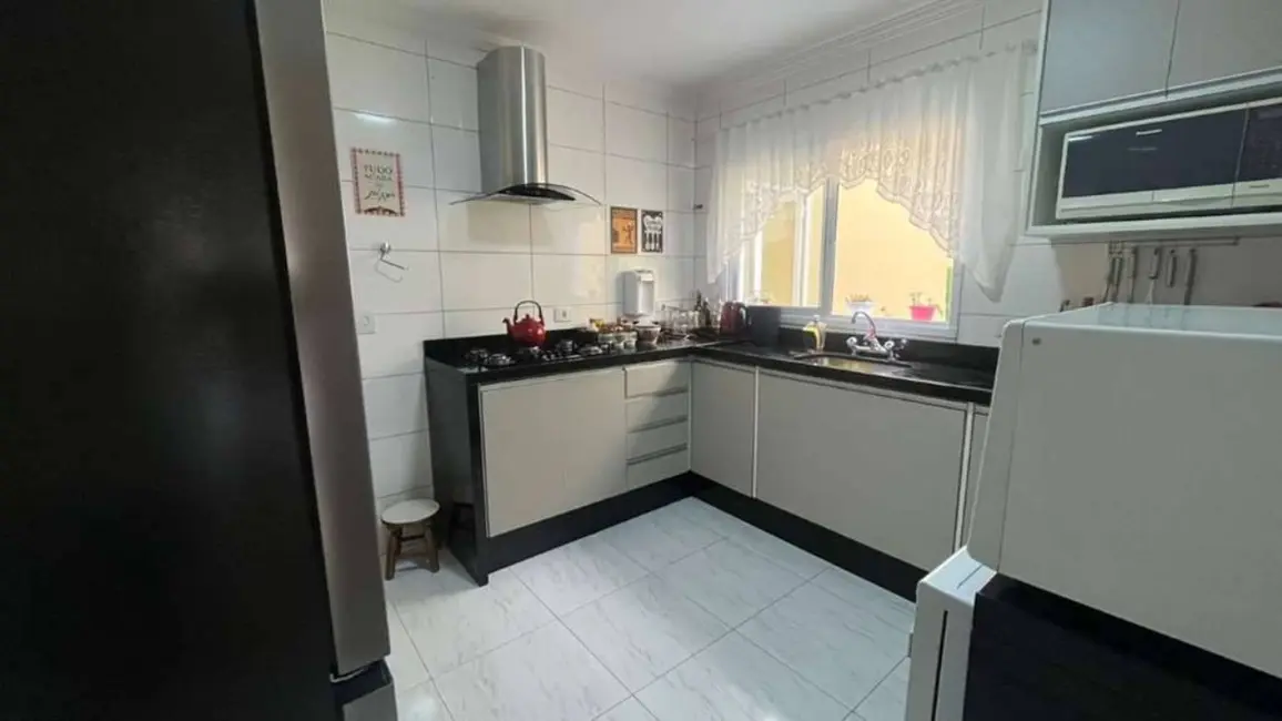 Foto 7 de Casa de Condomínio com 3 quartos à venda, 131m2 em Chácara Canta Galo, Cotia - SP