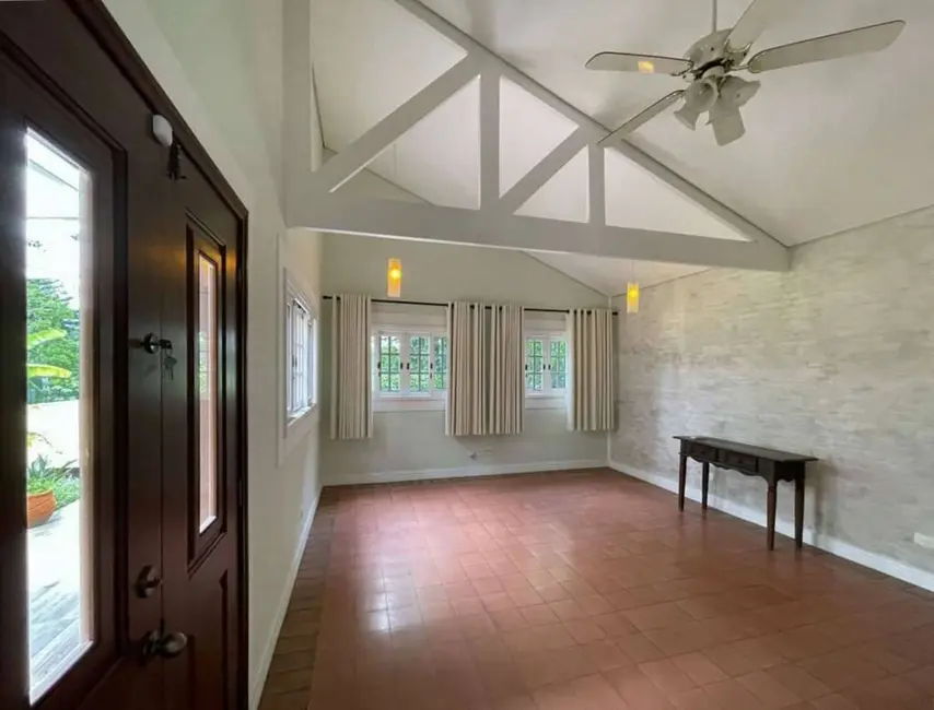 Foto 8 de Casa com 4 quartos à venda, 800m2 em Vila Santo Antônio, Cotia - SP