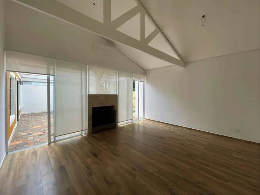 Foto 9 de Casa com 4 quartos à venda, 800m2 em Vila Santo Antônio, Cotia - SP