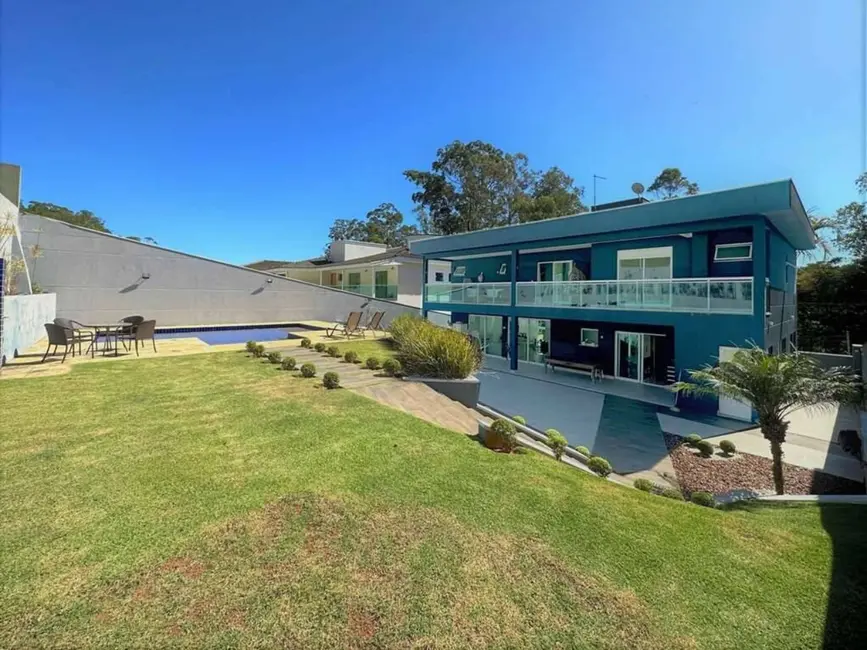 Foto 3 de Casa de Condomínio com 3 quartos à venda, 357m2 em Jardim Indaiá, Embu Das Artes - SP