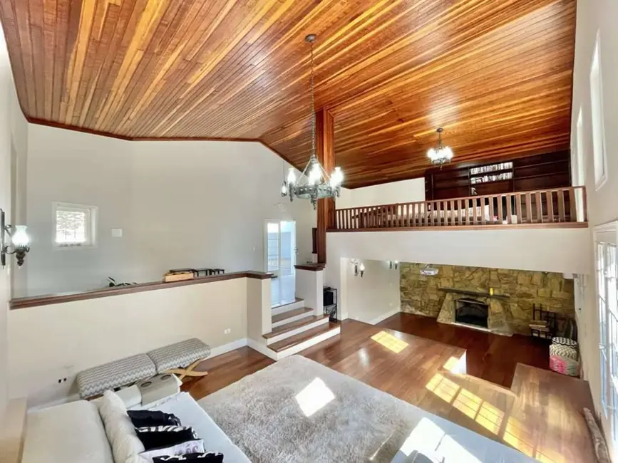 Casa de Condomínio com 3 quartos à venda, 600m2 em Pousada dos Bandeirantes, Carapicuiba - SP - imagem 8 Foto 8 de Casa de Condomínio com 3 quartos à venda, 600m2 em Pousada dos Bandeirantes, Carapicuiba - SP