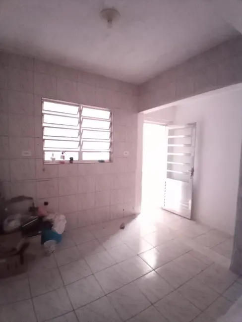 Foto 2 de Casa com 1 quarto para alugar, 50m2 em Santo Antônio, Osasco - SP