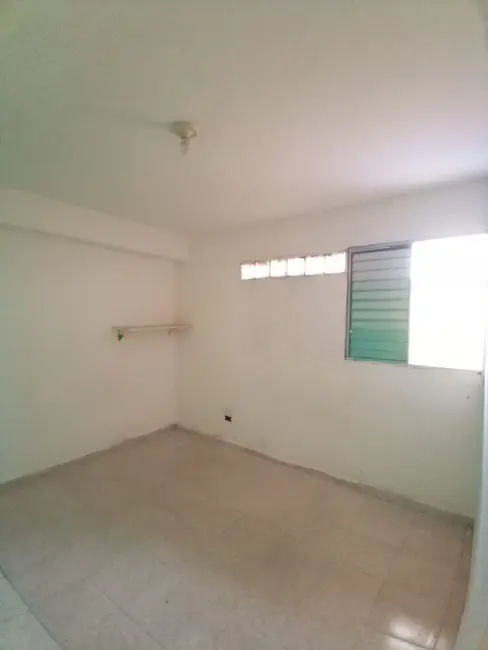 Casa com 1 quarto para alugar, 60m2 em Santo Antônio, Osasco - SP - imagem 5 Foto 5 de Casa com 1 quarto para alugar, 60m2 em Santo Antônio, Osasco - SP