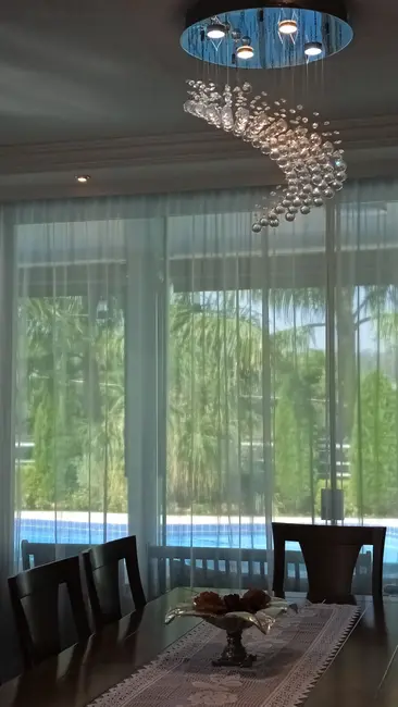 Casa de Condomínio com 3 quartos à venda, 340m2 em Parque Nova Jandira, Jandira - SP - imagem 3 Foto 3 de Casa de Condomínio com 3 quartos à venda, 340m2 em Parque Nova Jandira, Jandira - SP