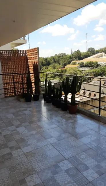 Foto 3 de Casa com 3 quartos à venda, 242m2 em Parque Nova Jandira, Jandira - SP