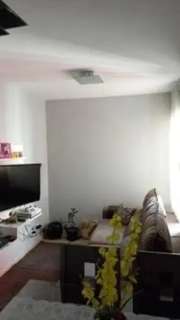 Foto 2 de Apartamento com 2 quartos à venda, 48m2 em São Pedro, Osasco - SP