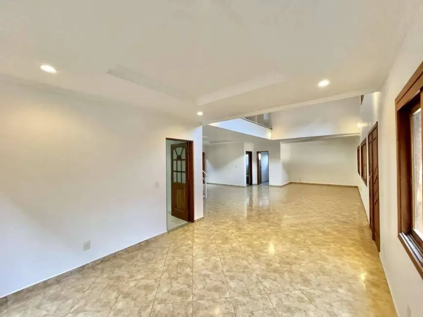 Casa de Condomínio com 5 quartos à venda, 312m2 em Aldeia da Fazendinha, Carapicuiba - SP - imagem 7 Foto 7 de Casa de Condomínio com 5 quartos à venda, 312m2 em Aldeia da Fazendinha, Carapicuiba - SP