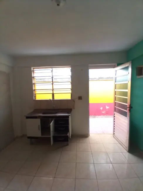 Casa com 1 quarto para alugar, 70m2 em Santo Antônio, Osasco - SP - imagem 8 Foto 8 de Casa com 1 quarto para alugar, 70m2 em Santo Antônio, Osasco - SP