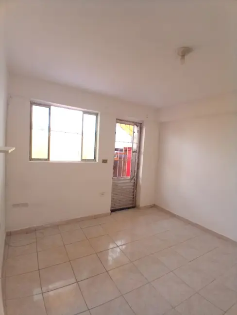 Casa com 1 quarto para alugar, 70m2 em Santo Antônio, Osasco - SP - imagem 4 Foto 4 de Casa com 1 quarto para alugar, 70m2 em Santo Antônio, Osasco - SP