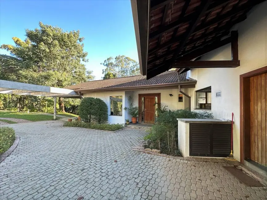 Foto 1 de Casa de Condomínio com 3 quartos à venda, 435m2 em Chácara dos Junqueiras, Carapicuiba - SP