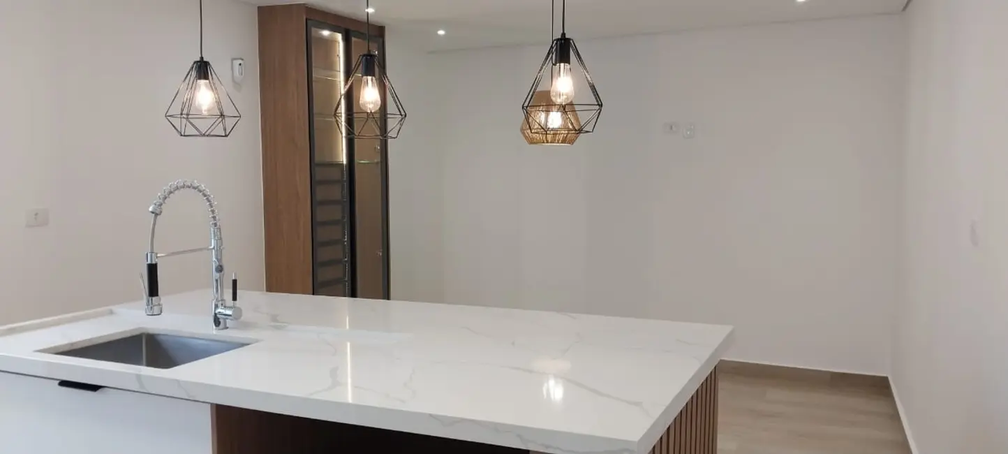 Casa com 2 quartos para alugar, 150m2 em Presidente Altino, Osasco - SP - imagem 3 Foto 3 de Casa com 2 quartos para alugar, 150m2 em Presidente Altino, Osasco - SP