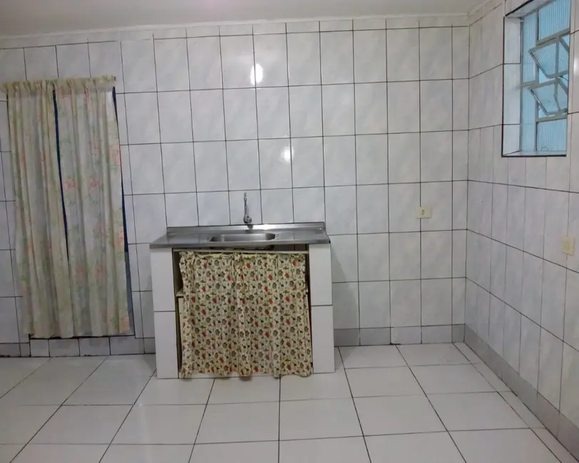 Casa com 1 quarto para alugar, 45m2 em Mutinga, Osasco - SP - imagem 7 Foto 7 de Casa com 1 quarto para alugar, 45m2 em Mutinga, Osasco - SP