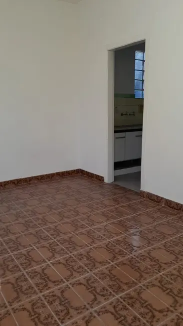 Casa com 3 quartos para alugar, 90m2 em Presidente Altino, Osasco - SP - imagem 3 Foto 3 de Casa com 3 quartos para alugar, 90m2 em Presidente Altino, Osasco - SP