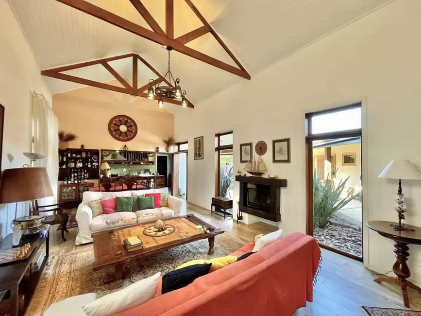 Foto 4 de Casa com 3 quartos à venda, 938m2 em Jardim Passárgada I, Cotia - SP