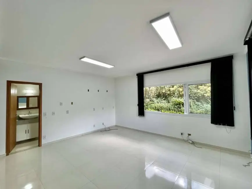 Foto 7 de Casa de Condomínio com 4 quartos para alugar, 3240m2 em Chácaras São Carlos, Cotia - SP