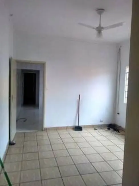 Casa com 2 quartos à venda, 125m2 em Santo Antônio, Osasco - SP - imagem 5 Foto 5 de Casa com 2 quartos à venda, 125m2 em Santo Antônio, Osasco - SP
