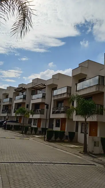 Foto 2 de Casa de Condomínio com 4 quartos à venda, 212m2 em Parque Rincão, Cotia - SP