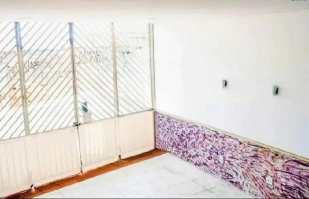 Casa com 3 quartos à venda, 220m2 em Helena Maria, Osasco - SP - imagem 4 Foto 4 de Casa com 3 quartos à venda, 220m2 em Helena Maria, Osasco - SP