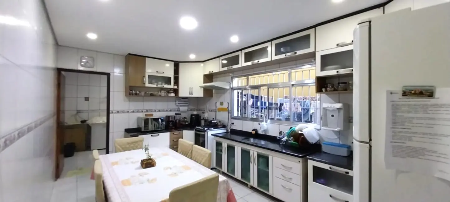 Foto 5 de Casa com 3 quartos à venda, 232m2 em Conceição, Osasco - SP