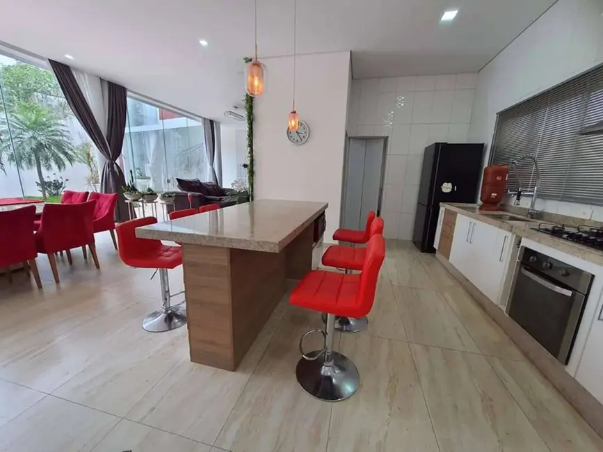 Foto 9 de Casa de Condomínio com 4 quartos à venda, 398m2 em Jardim Caiapiá, Cotia - SP