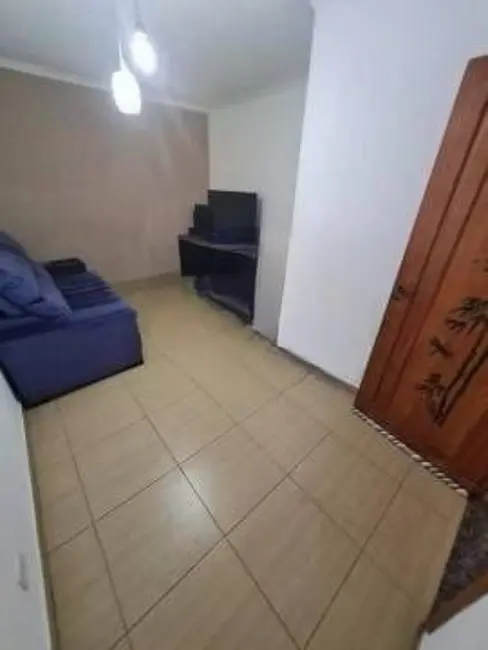 Casa com 2 quartos à venda, 120m2 em Bonfim, Osasco - SP - imagem 4 Foto 4 de Casa com 2 quartos à venda, 120m2 em Bonfim, Osasco - SP
